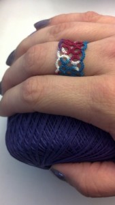 Weekly Challenge #6 - Yarnplayer's Remembrance ring tatted by Natalie Rogers. Lizbeth thread size 20 color Jewels (113).